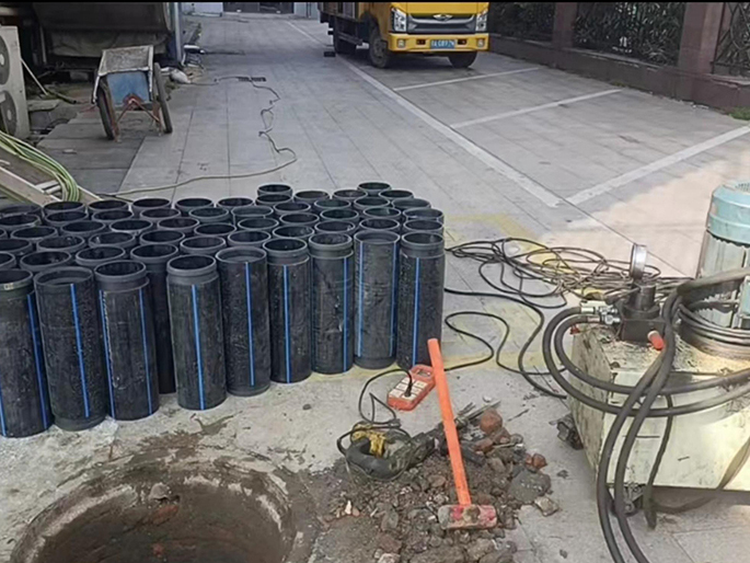 扬子洲PE置换管厂家 DN315置换管 非开挖管短管置换